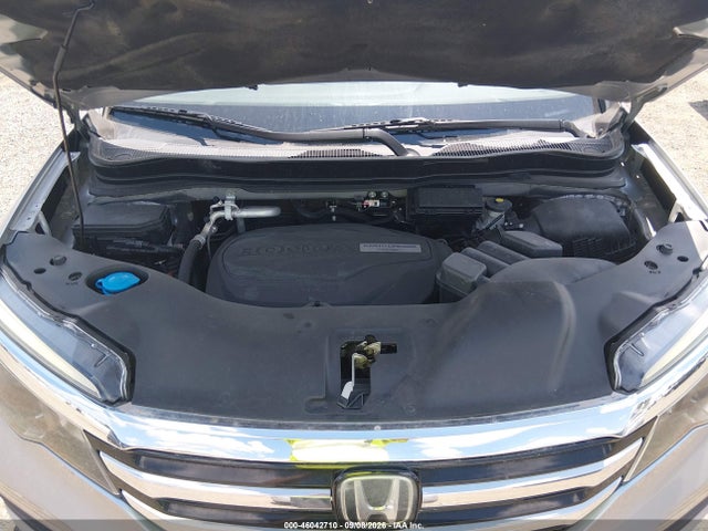 2017 HONDA PILOT ELITE 10
