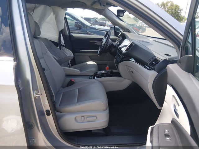 2017 HONDA PILOT ELITE 5