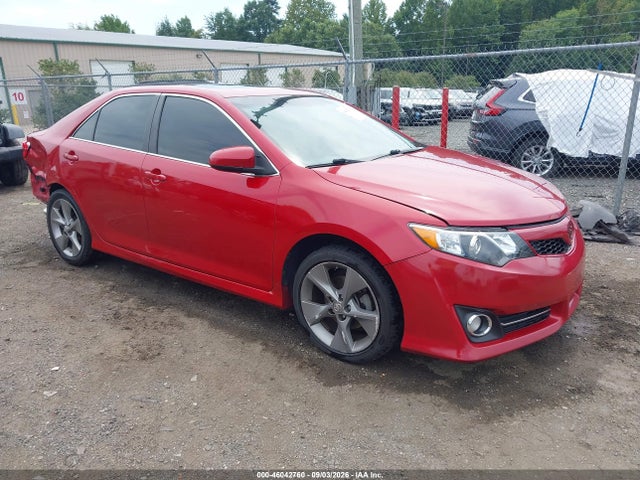 2014 TOYOTA CAMRY SE SPORT
