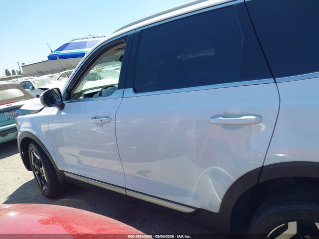 2025 KIA TELLURIDE S 14