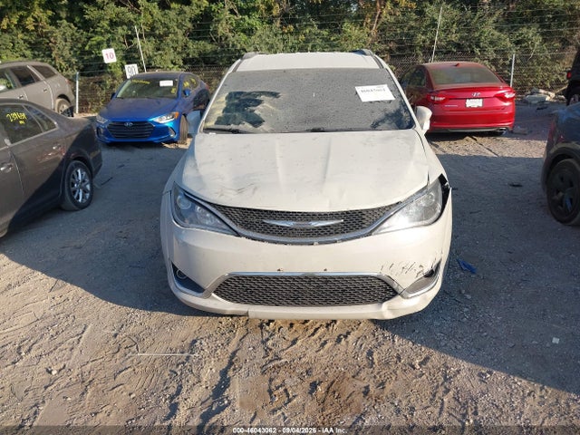 2017 CHRYSLER PACIFICA TOURING-L 12
