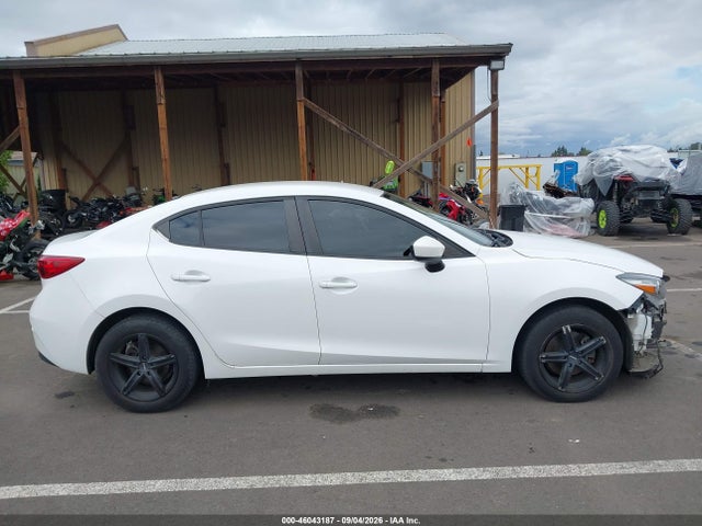 2017 MAZDA MAZDA3 SPORT 14