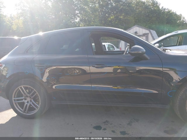 2019 PORSCHE MACAN 13