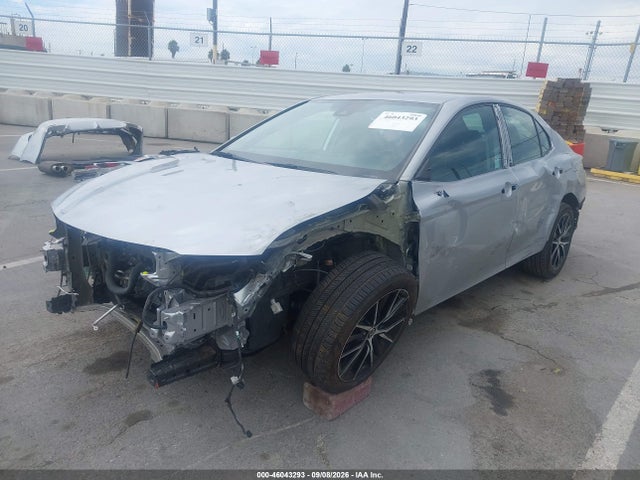 2022 TOYOTA CAMRY SE 2