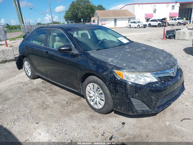 2013 TOYOTA CAMRY LE