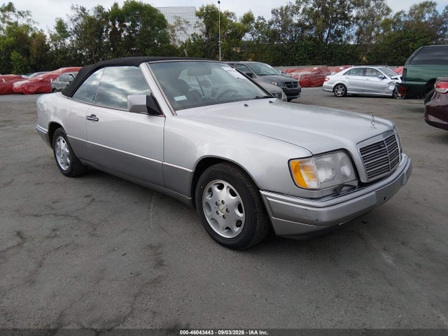 1995 MERCEDES-BENZ E 320