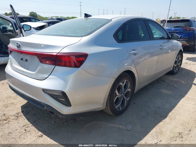 2020 KIA FORTE LXS 4