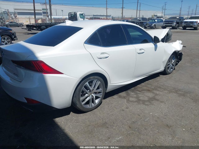 2019 LEXUS IS 300 4