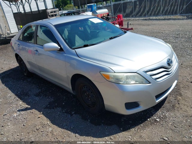 2011 TOYOTA CAMRY 