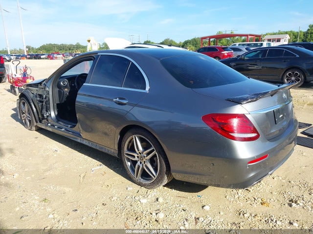 2017 MERCEDES-BENZ E 300 3