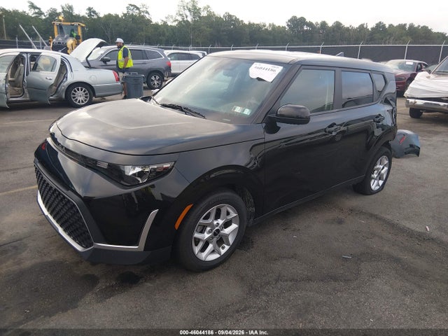 2023 KIA SOUL LX 2