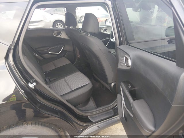 2023 KIA SOUL LX 8