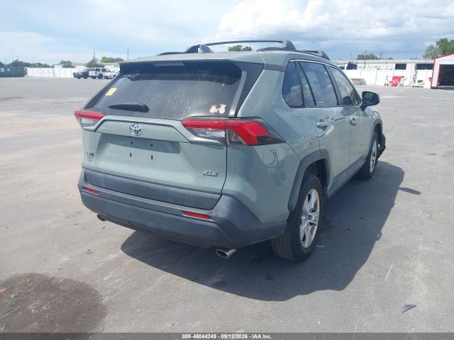 2019 TOYOTA RAV4 XLE 4