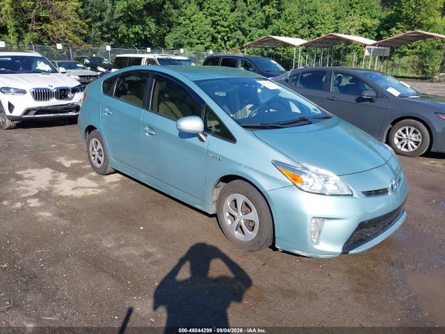 2014 TOYOTA PRIUS THREE