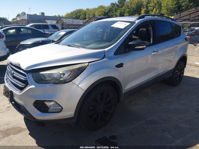 2017 FORD ESCAPE TITANIUM 2