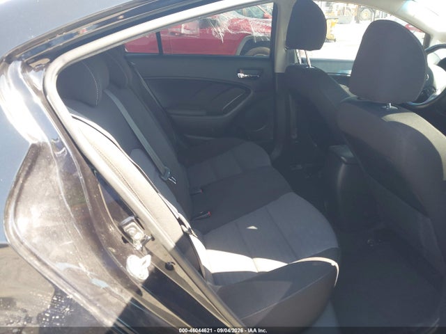 صورة 8 لـ 2018 KIA FORTE S