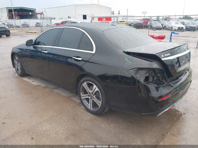 2019 MERCEDES-BENZ E 300 3