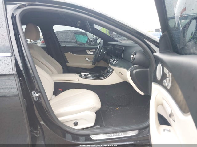 2019 MERCEDES-BENZ E 300 5