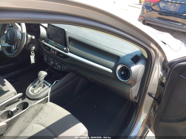 2023 KIA FORTE LXS 5