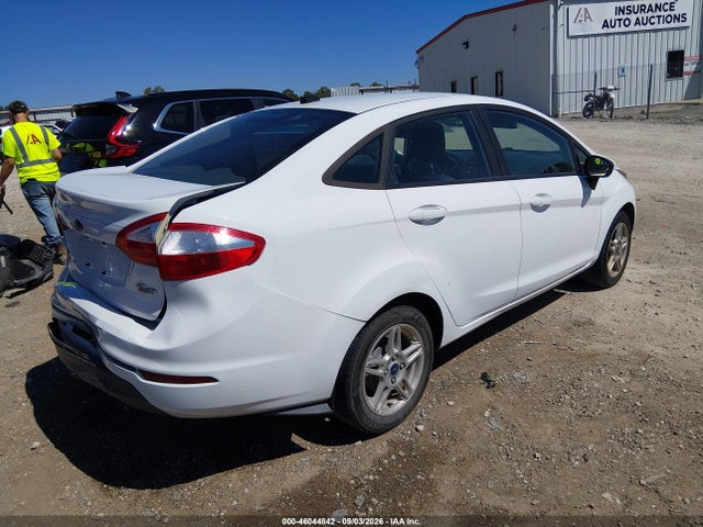 2017 FORD FIESTA SE 4