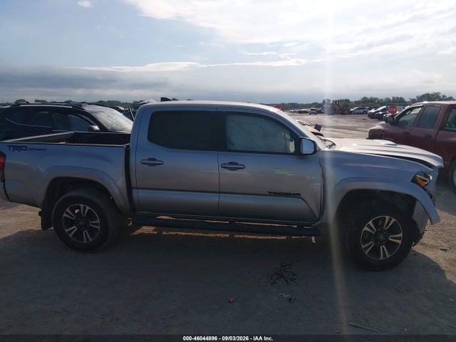 2019 TOYOTA TACOMA TRD SPORT 12