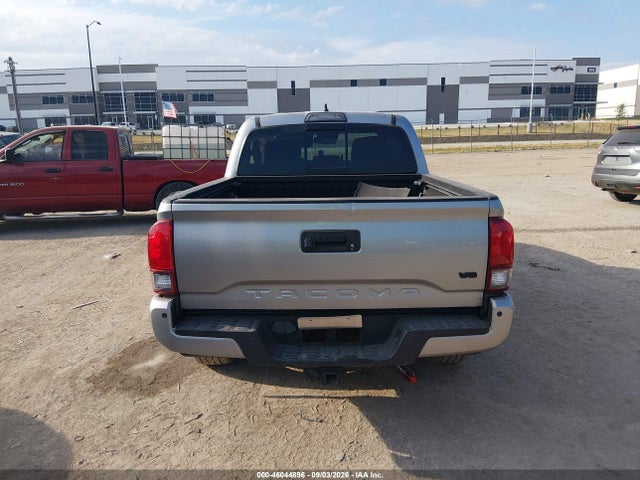 2019 TOYOTA TACOMA TRD SPORT 15