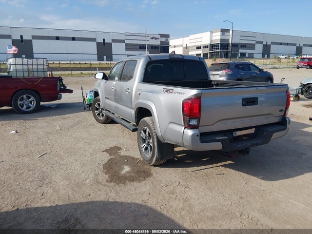 2019 TOYOTA TACOMA TRD SPORT 3