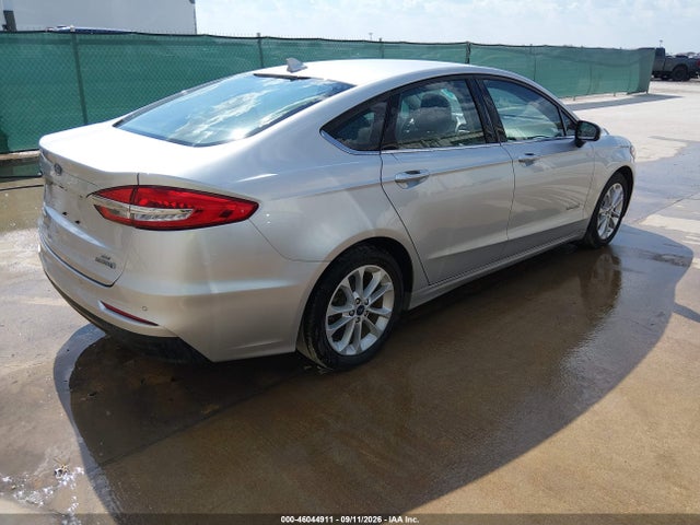 2019 FORD FUSION HYBRID SE 4
