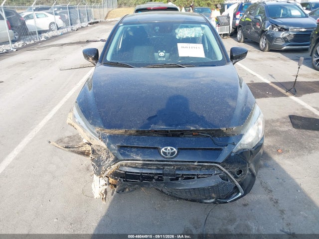 2019 TOYOTA YARIS LE 13