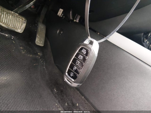 2023 HYUNDAI ELANTRA LIMITED 11