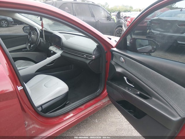 2023 HYUNDAI ELANTRA LIMITED 5