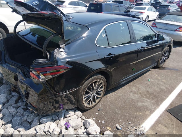 2023 TOYOTA CAMRY SE 4