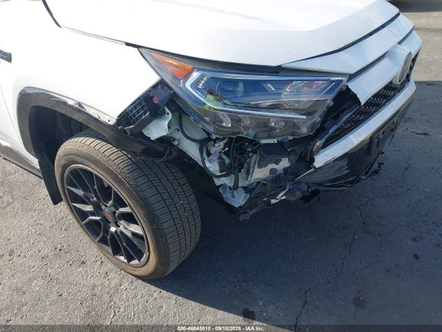 2021 TOYOTA RAV4 PRIME SE 6