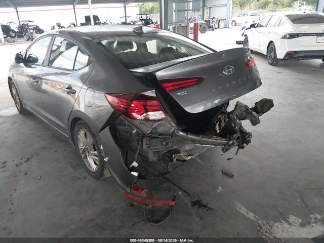 2020 HYUNDAI ELANTRA SEL 3