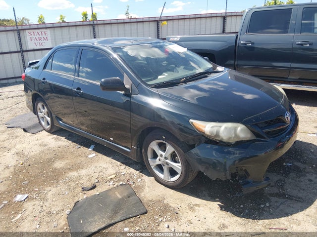 2013 TOYOTA COROLLA S