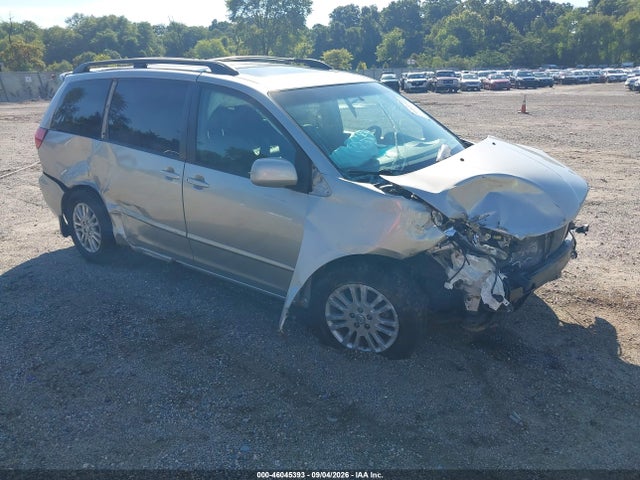 2007 TOYOTA SIENNA XLE