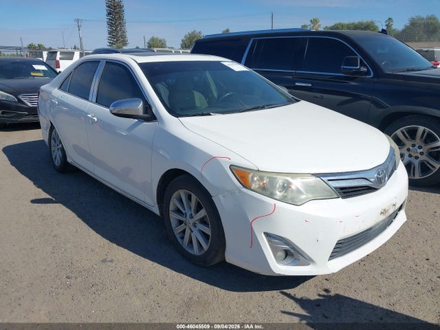 2014 TOYOTA CAMRY XLE