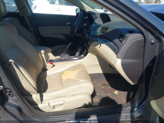 2013 Acura ILX 2.0L 照片 5