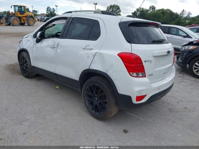 2022 CHEVROLET TRAX FWD LT 3