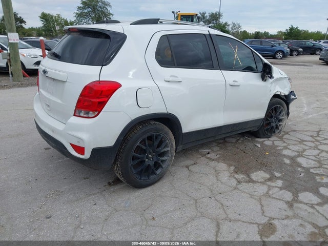 2022 CHEVROLET TRAX FWD LT 4