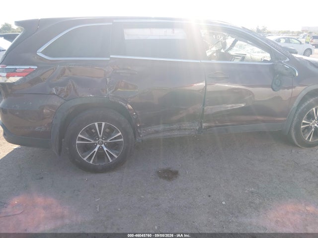 2019 TOYOTA HIGHLANDER LE 5