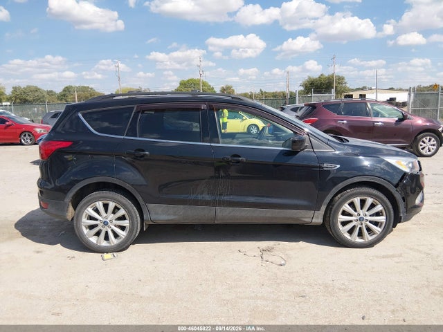 2019 FORD ESCAPE SEL 13