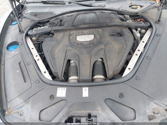 2018 PORSCHE PANAMERA 4S 10