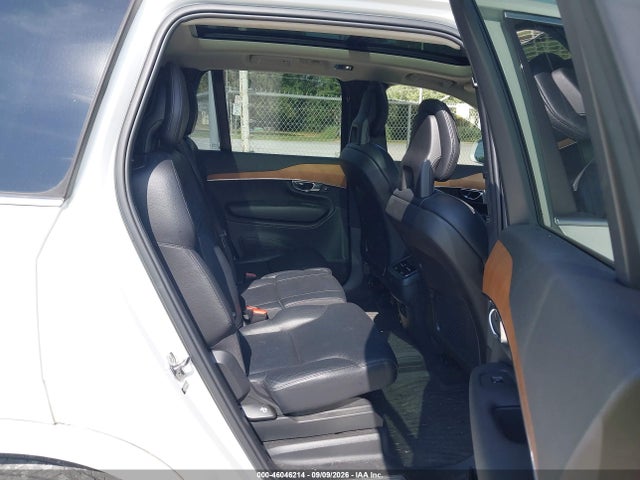2021 VOLVO XC90 T6 MOMENTUM 7 PASSENGER 8