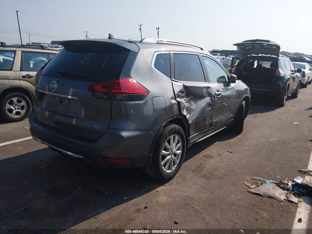 2017 NISSAN ROGUE SV 4