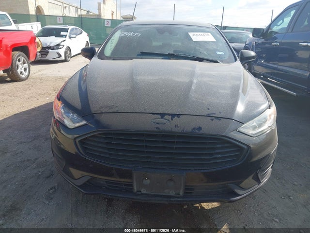 2019 FORD FUSION SE 11