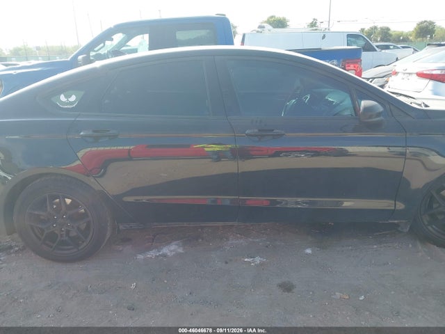2019 FORD FUSION SE 12