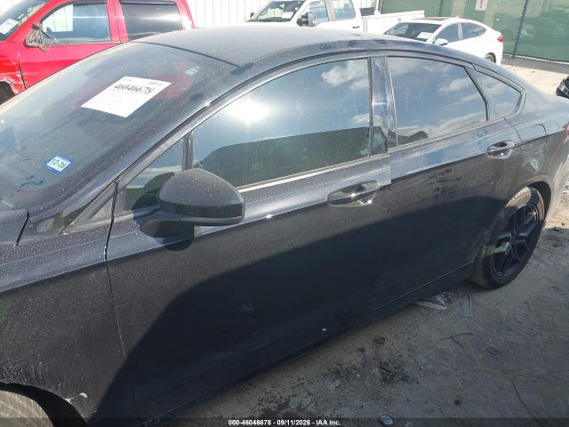 2019 FORD FUSION SE 13