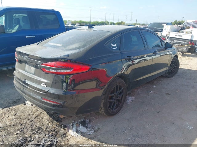 2019 FORD FUSION SE 4