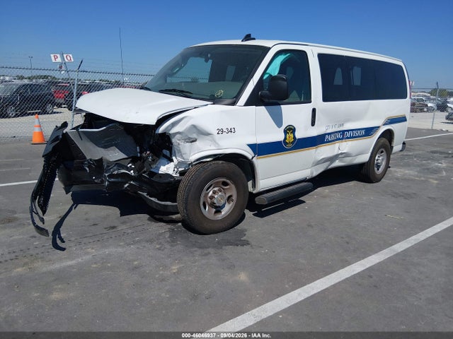 2026 CHEVROLET EXPRESS PASSENGER 2500 REGULAR WHEELBASE, LS, RWD 2
